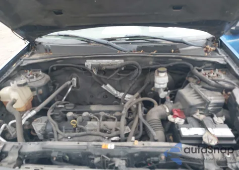 2011 Ford Escape Xlt z USA, uszkodzony, nr VIN 1FMCU0D74BKA13877